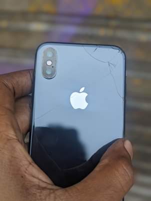 A picture of iPhone X bypass