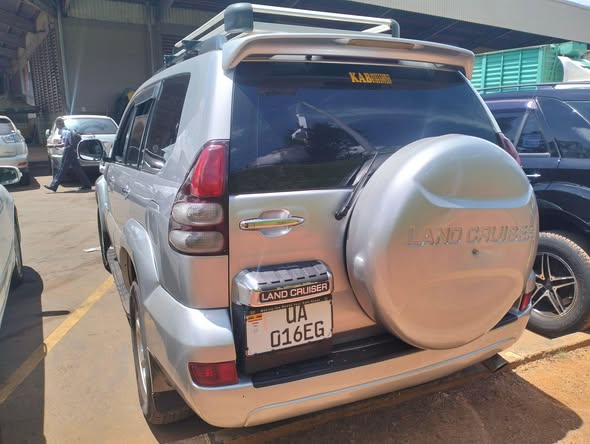 A picture of Toyota Land cruiser diesel engine