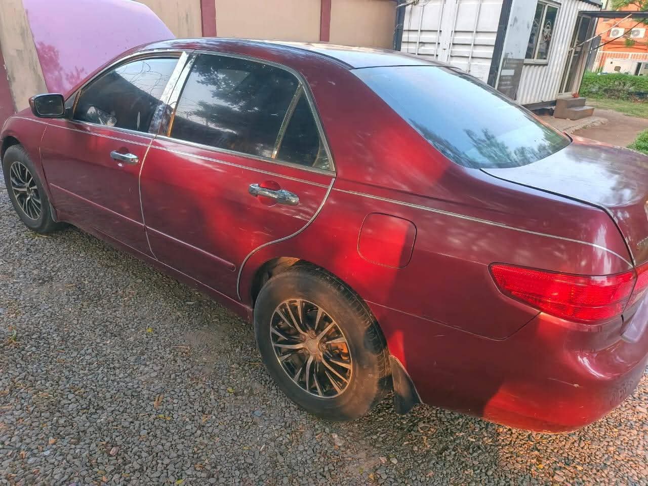 A picture of 2004 Honda accord