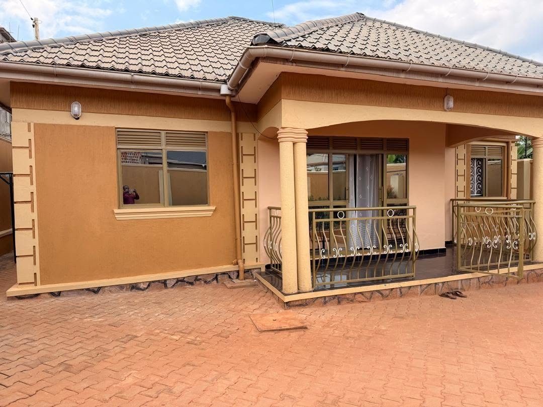 A picture of House