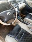 A picture of Very sound and clean 2004 Highlander With Very sound engine