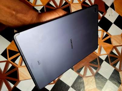 A picture of SAMSUNG GALAXY TAB S6