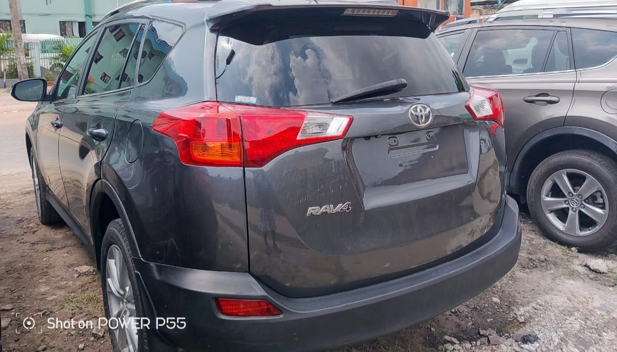 A picture of Foreign Used 2013 Toyota RAV4