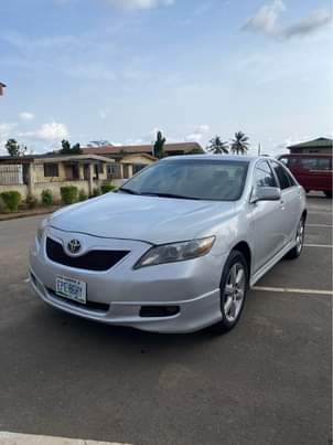 A picture of Toyota Camry SE 2009
