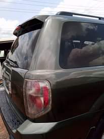A picture of Honda pilot 2006