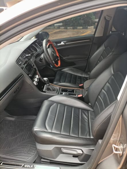 A picture of VW Golf 7 on sale at 40m Ugx