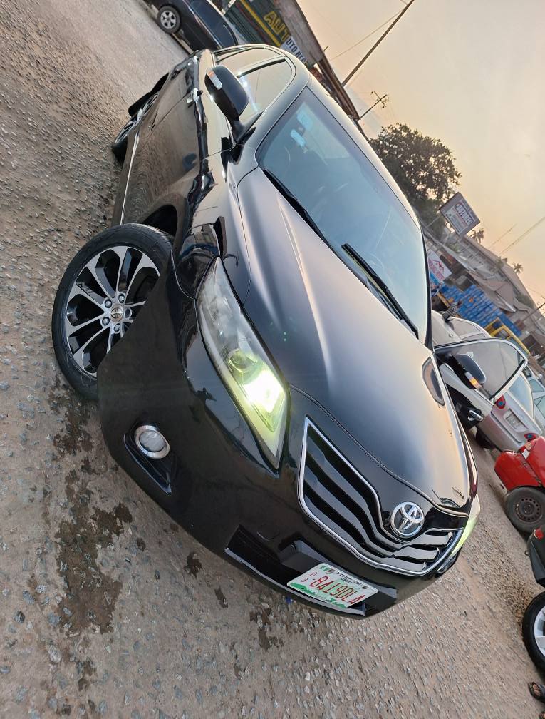 A picture of TOYOTA CAMRY SE EDITION Toks standard