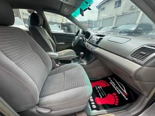 A picture of Sharp and clean registered Toyota Camry 2005