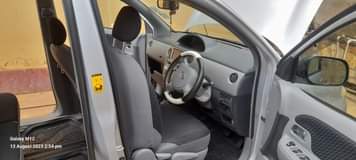 A picture of Toyota sienta