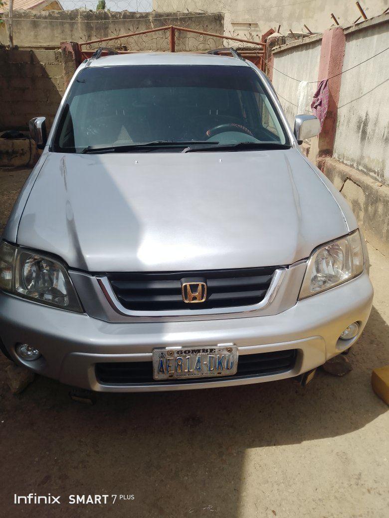 A picture of 2001 Honda cr v