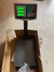 A picture of Computer scale and manual scale