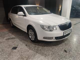 A picture of Skoda Superb Elegance Model 2013 fuel petrol Second Owner