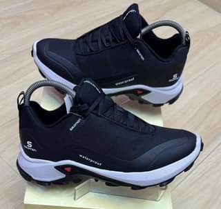 A picture of SALOMON WATERPROOF