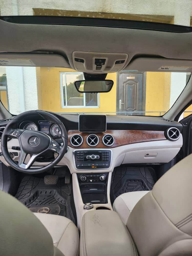 A picture of Distress Sales 2016 mercedes Benz GLA