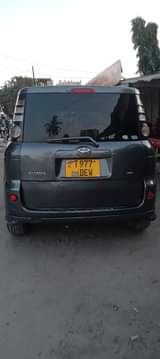 A picture of Sienta milion 8.5 full Ac reem sports milango yanyuma yote