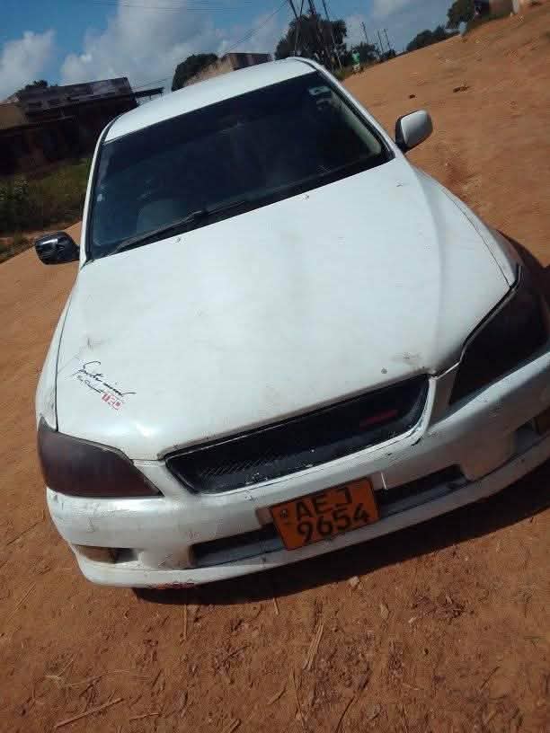 used toyota altezza