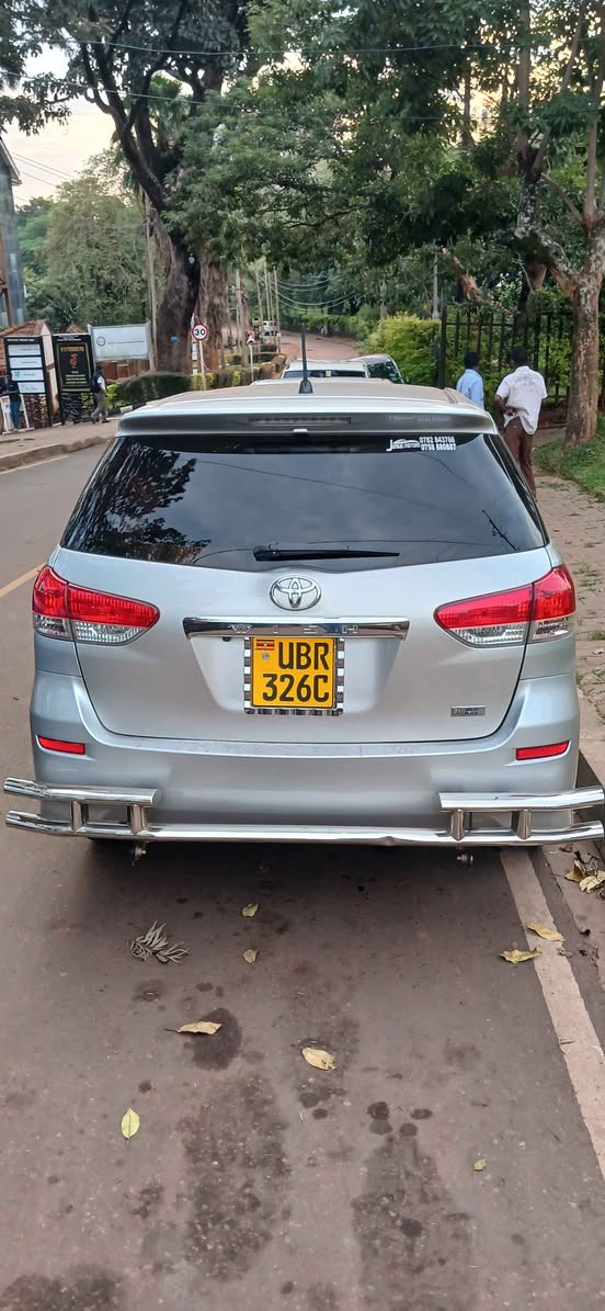 A picture of Toyota wish