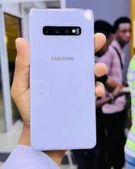 A picture of SAMSUNG GALAXY S10 128GB storage 12GB RAM wa me 256753858471