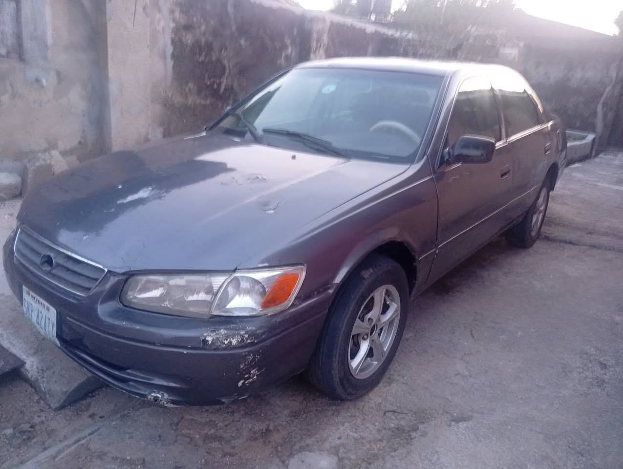 A picture of Toyota Camry Drop Light