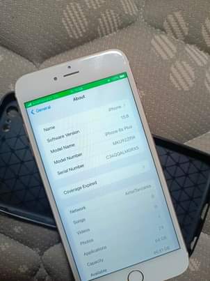 A picture of IPhone 6s 64Gb clean