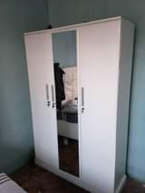 A picture of Kabat kubwa za nguo