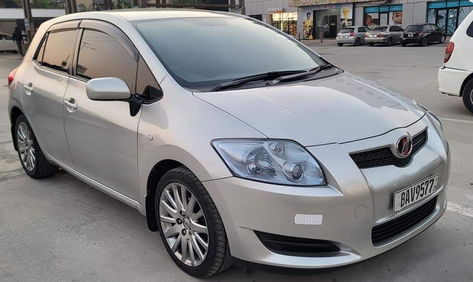 toyota auris
