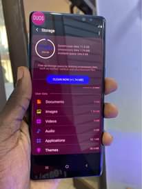 A picture of Samsung Note 8 256gb storage duos double line no dots400k