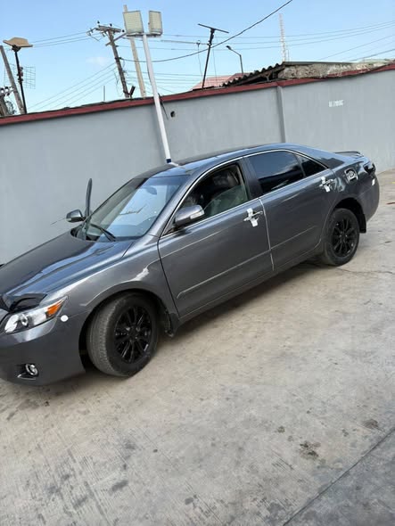 A picture of Camry 2009