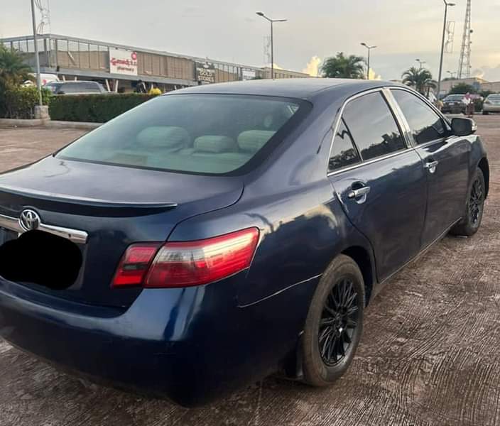 A picture of Super clean Toyota Camry 2009 model Full Option Andriod screen