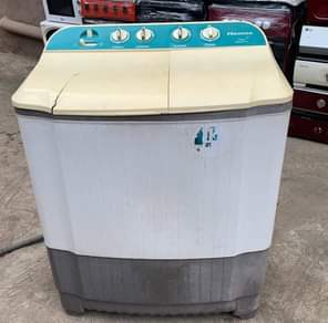 A picture of Freeze 130k Hisense washing machine 10kg 85k LG authomatic washing