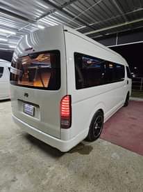 A picture of 2011 Toyota Haice commuter 2011