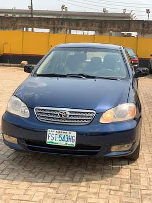 A picture of Toyota corolla 2005