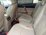 A picture of Clean used Toyota Highlander 2013 model First body 7m net