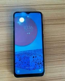 A picture of Samsung A04e