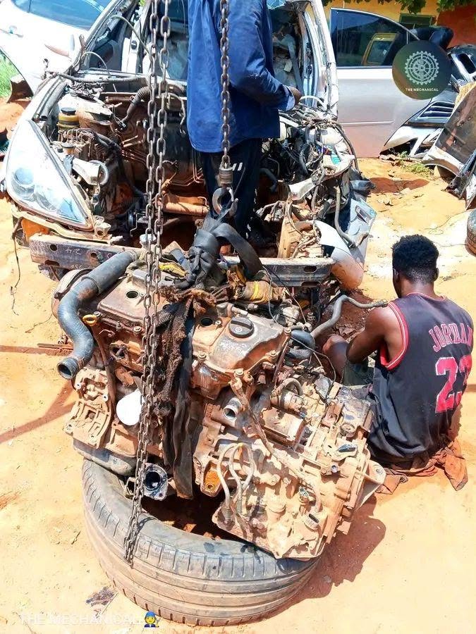 A picture of MOTOR MECHANICS 0789088659