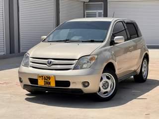 A picture of TOYOTA IST