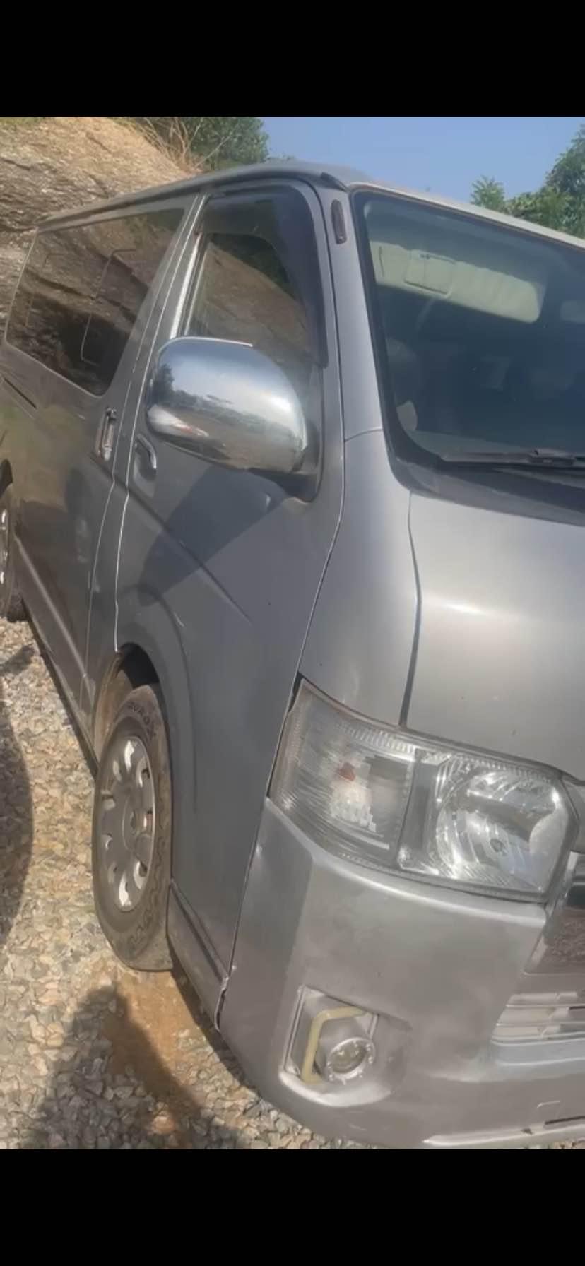 A picture of Toyota Hiace bus