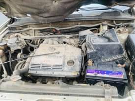 A picture of highlander 03 available nothing to fix buy and drive Price