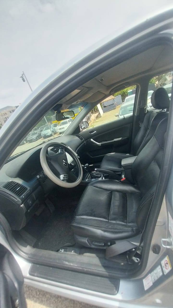 A picture of Honda Accord 2006