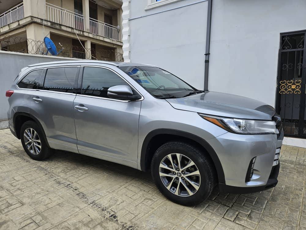 A picture of  Foreign Used Toyota Highlander 2016 Upgraded to 2018 Limited