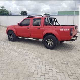 used nissan hardbody