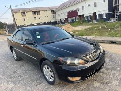 A picture of  This is exclusive standard Camry 2005 model sound v6