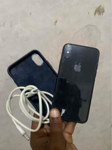 A picture of IPhone X 64GB