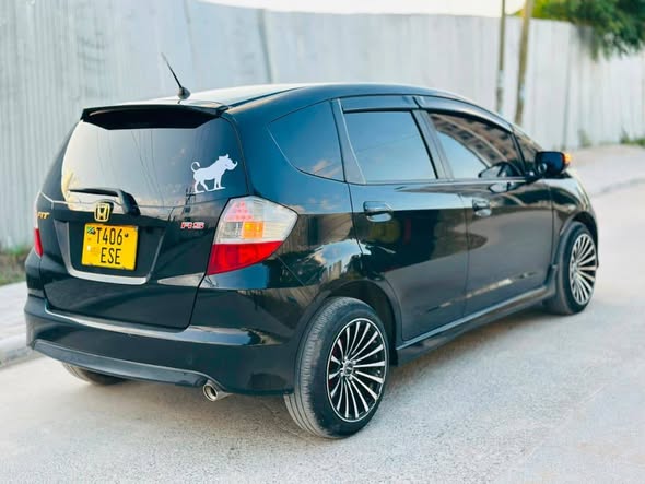 A picture of HONDA FIT