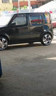 nissan cube