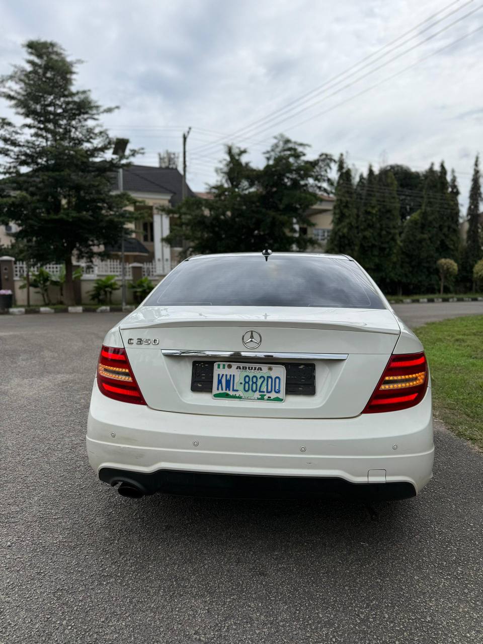 A picture of Distress Mercedes benz C350 2012 on belt Pure first body