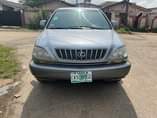 A picture of LEXUS RX 300