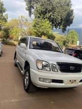 A picture of 2002 Toyota Landcruiser V8