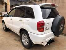 A picture of 2004 Toyota Rav4