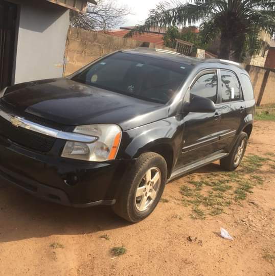 A picture of Owner need money Chevrolet first body Has chilling Ac .